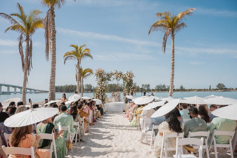 https://tampa.wedsociety.com/vendors/sollis-studio/