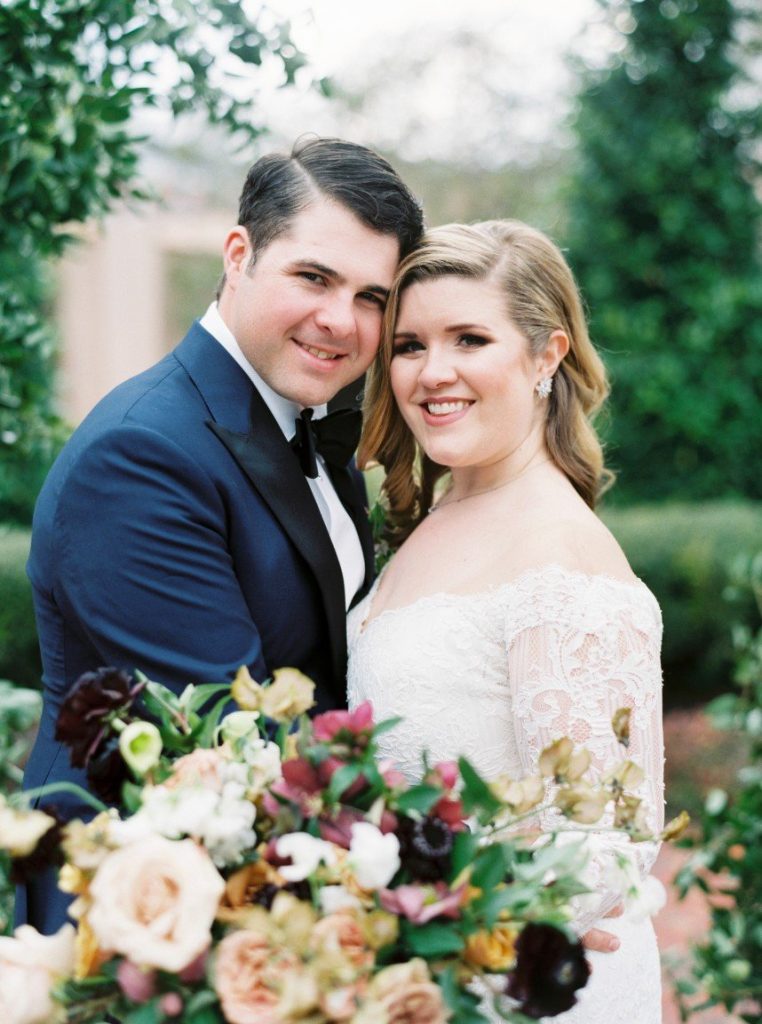 brassy and blue wedding walkthrough with houston wedding planner jennifer laura design