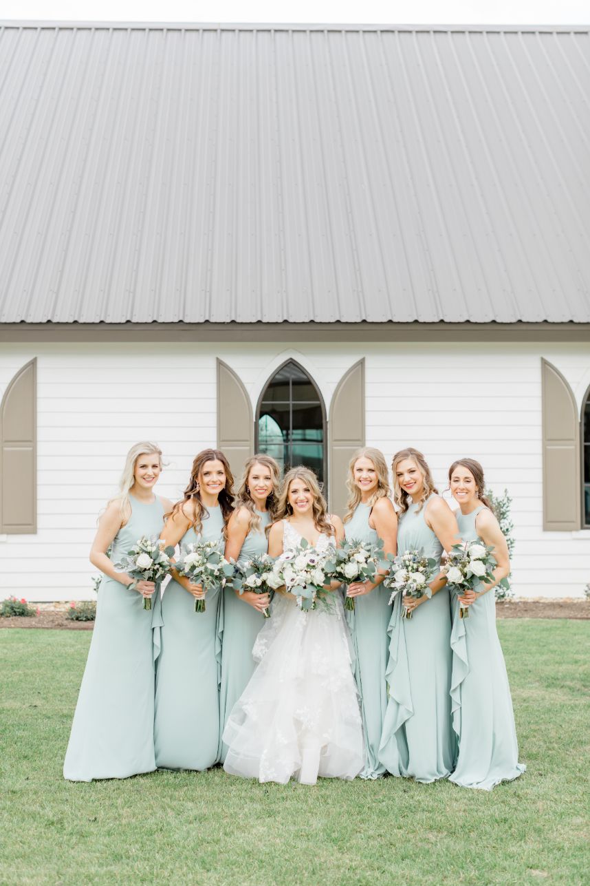 A Modern Rustic Sage + Ivory Wedding Captured by Weddings by Westy