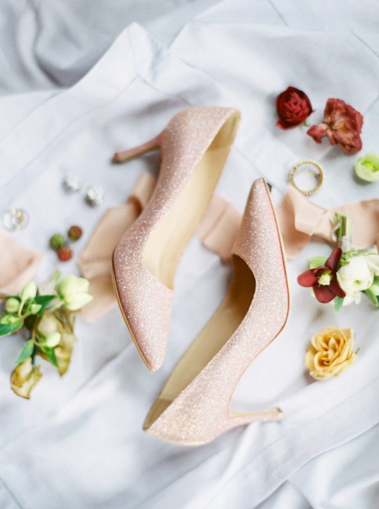 brassy and blue wedding walkthrough with houston wedding planner jennifer laura design