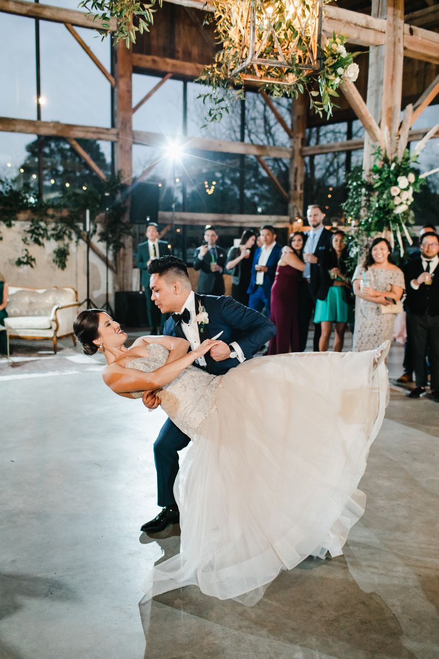 how to create the ultimate wedding playlists