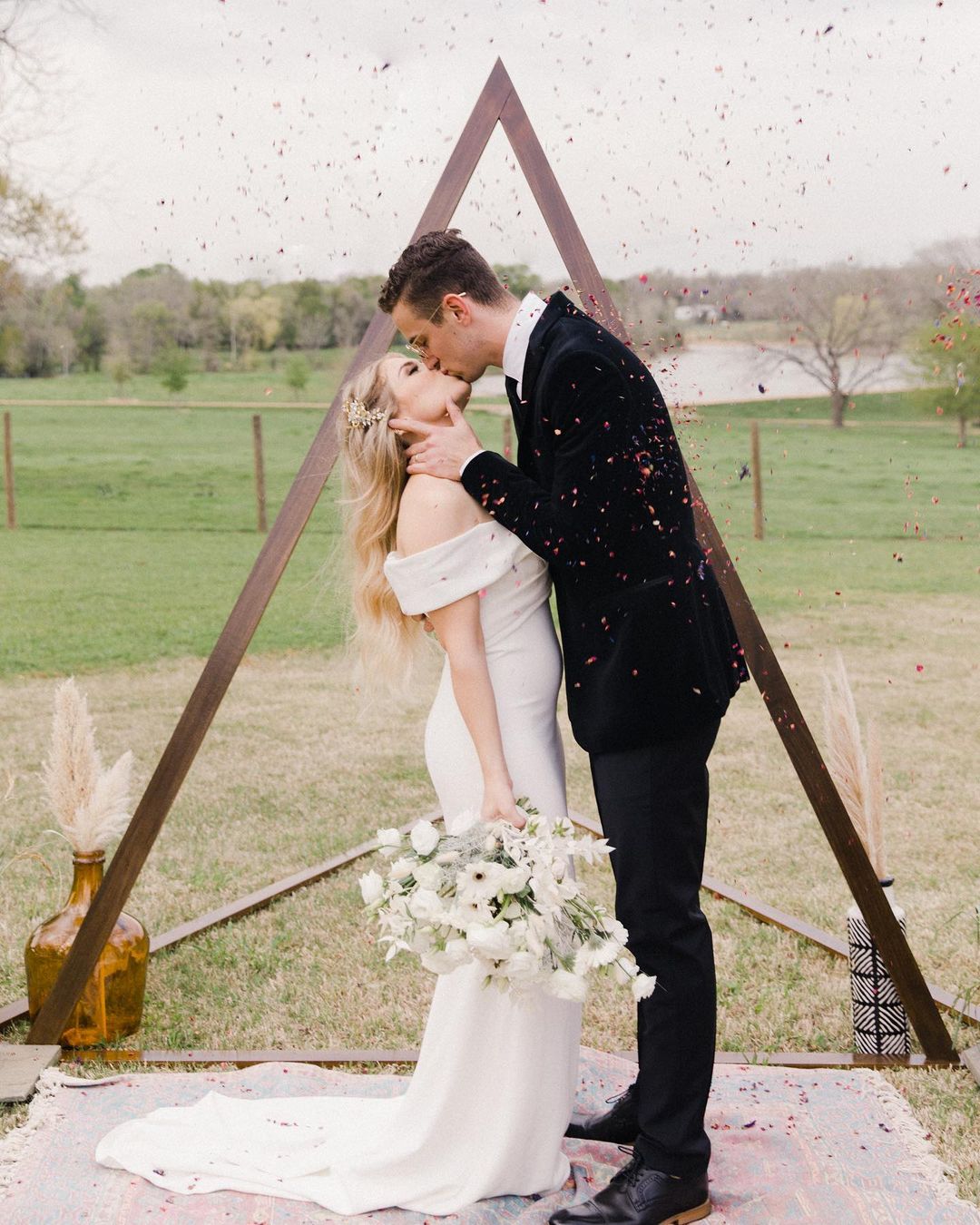 How to Include Guests from Afar: 7 Virtual Wedding Ideas