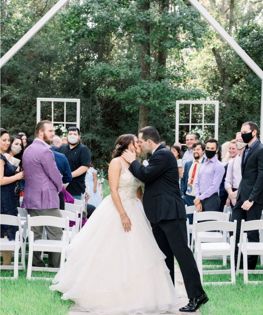 How to Pivot from your Grand Wedding to a Smaller Size