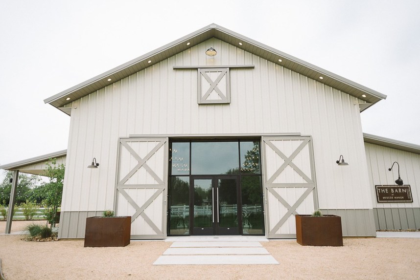 houston rehearsal dinner venue the barn at briscoe manor