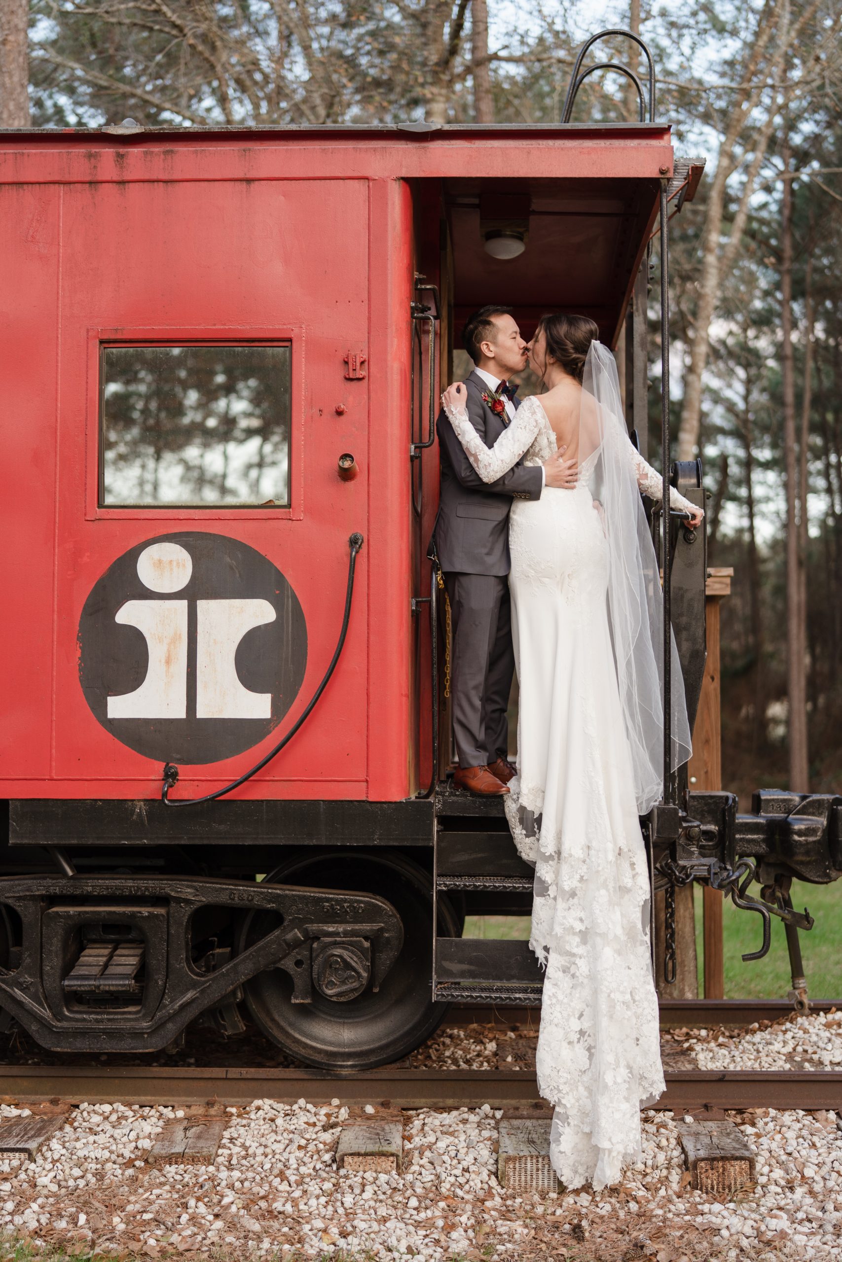 the annex groom's caboose