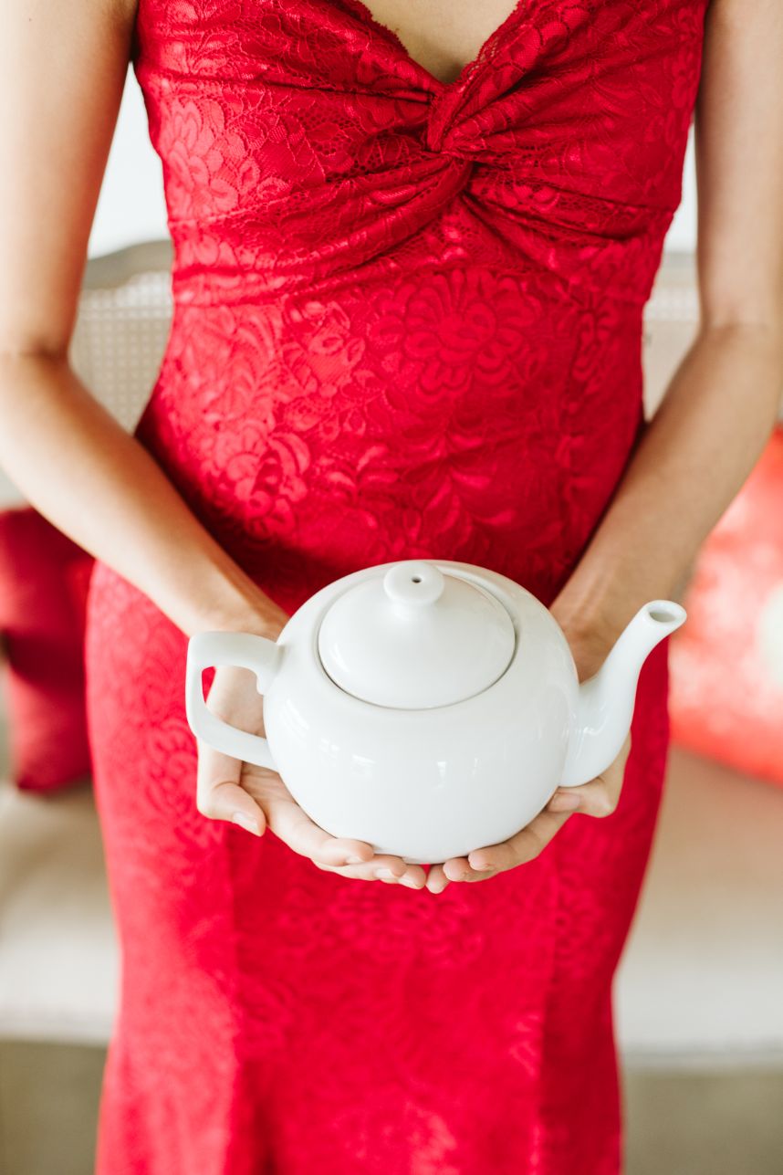 white teapot