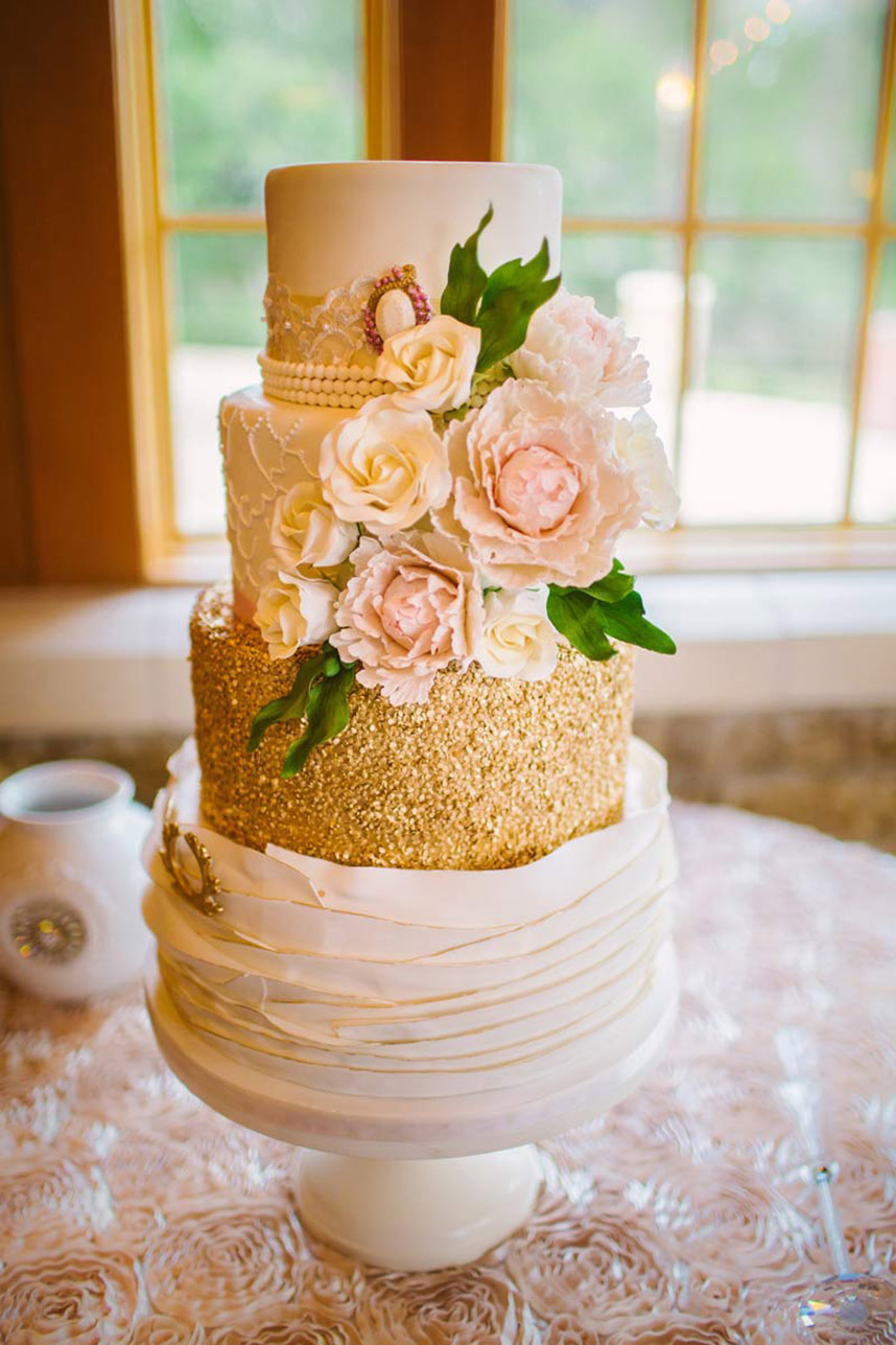 LoveBirds-Sweets_gallery_01_TheBirdTheBear