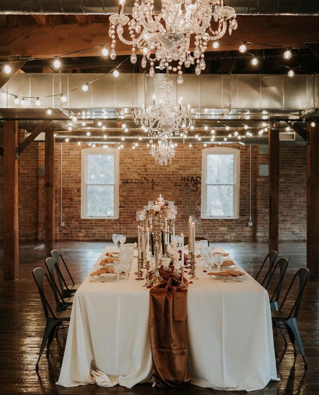 How to Pivot from Your Grand Wedding to A Smaller Size