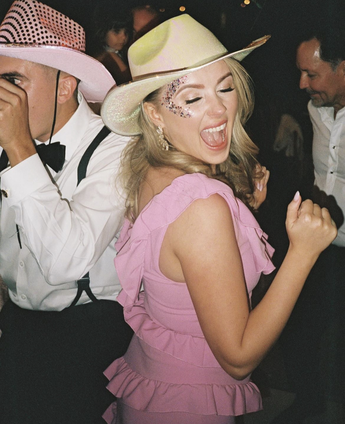 wedding body glitter