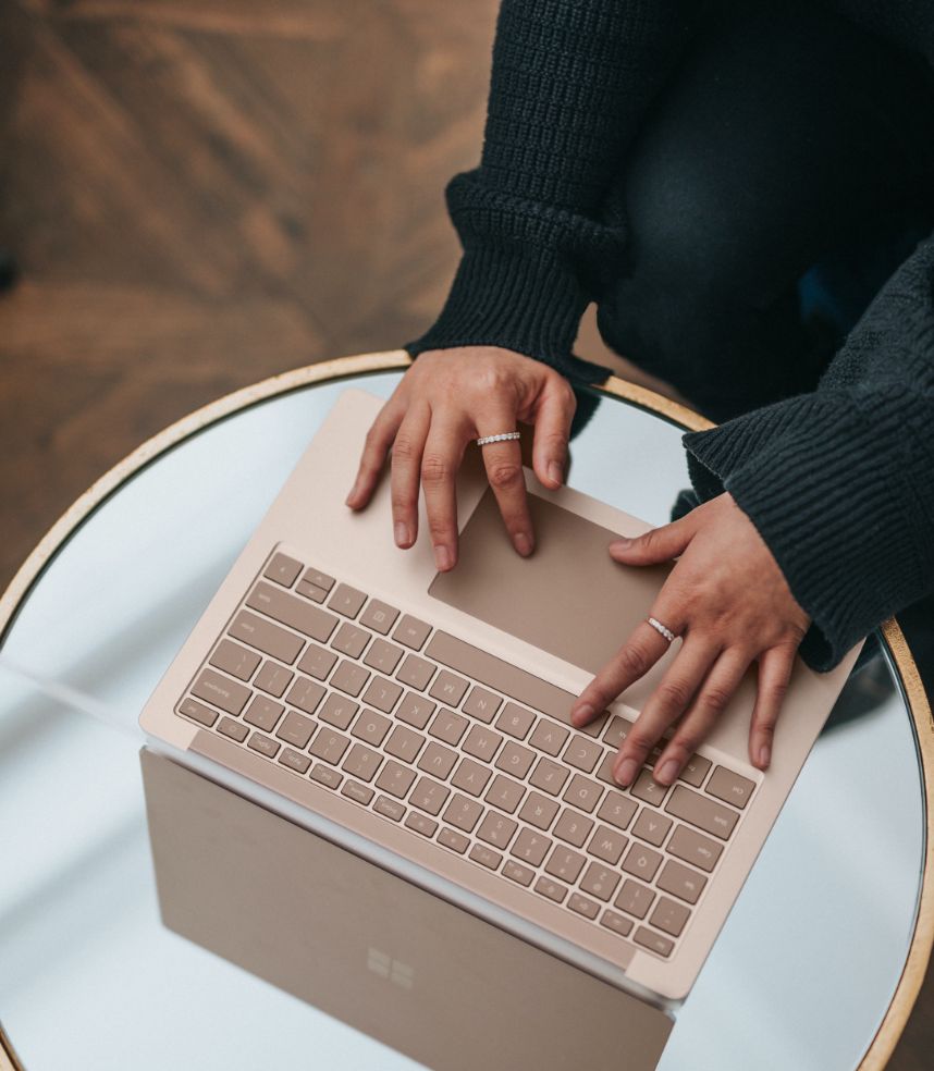 7 Tips on How to Build the Perfect Wedding Website