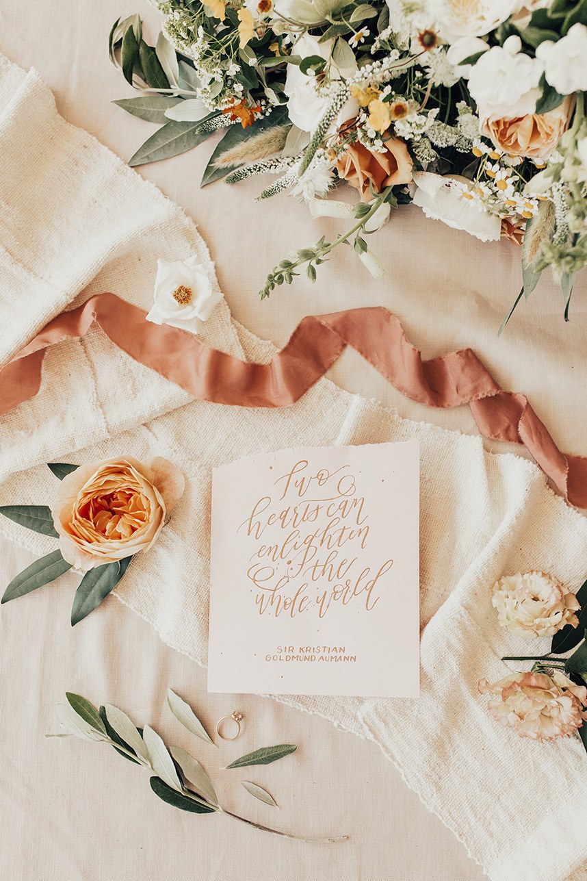 fall florals halloween wedding inspiration
