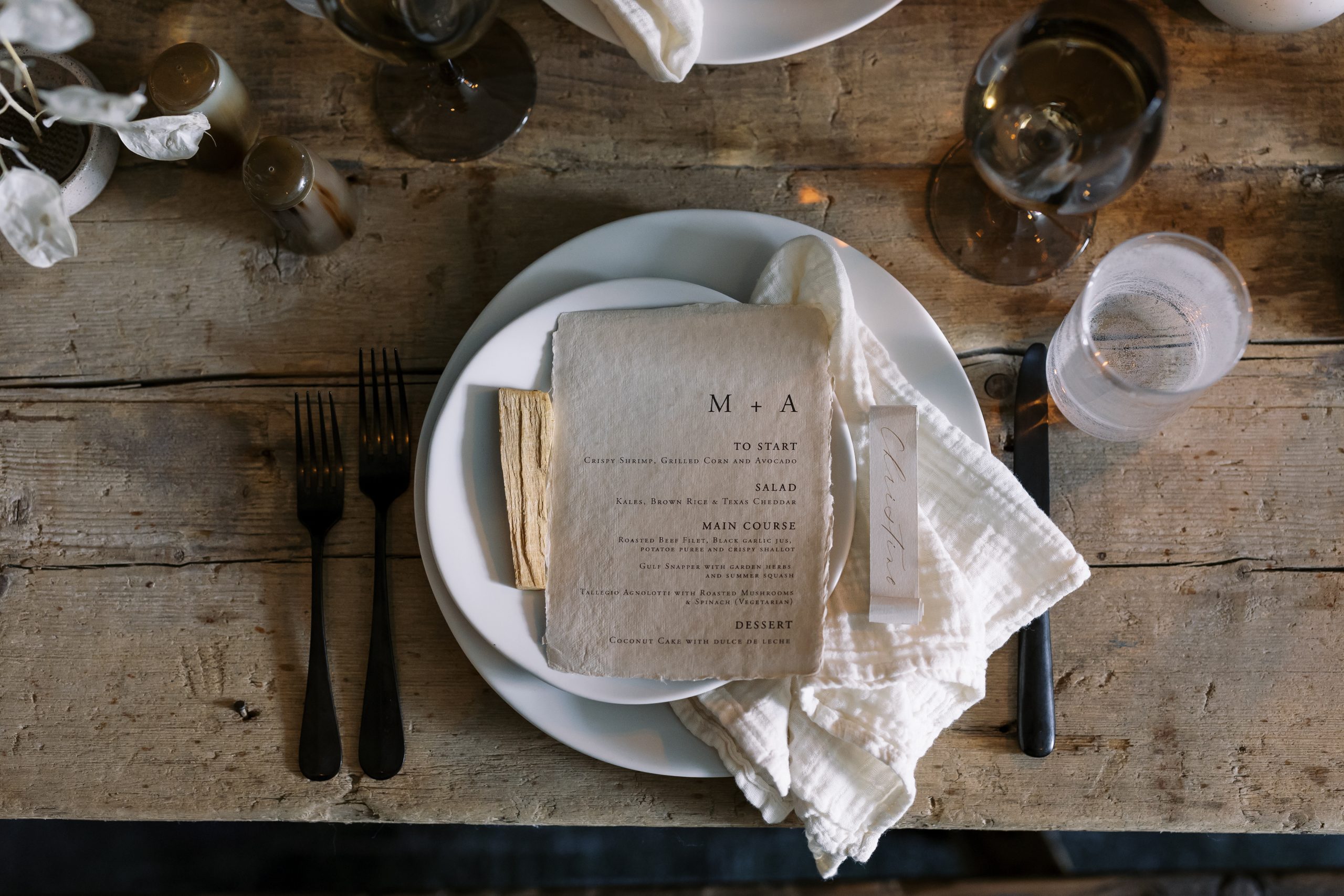 austin-place-setting