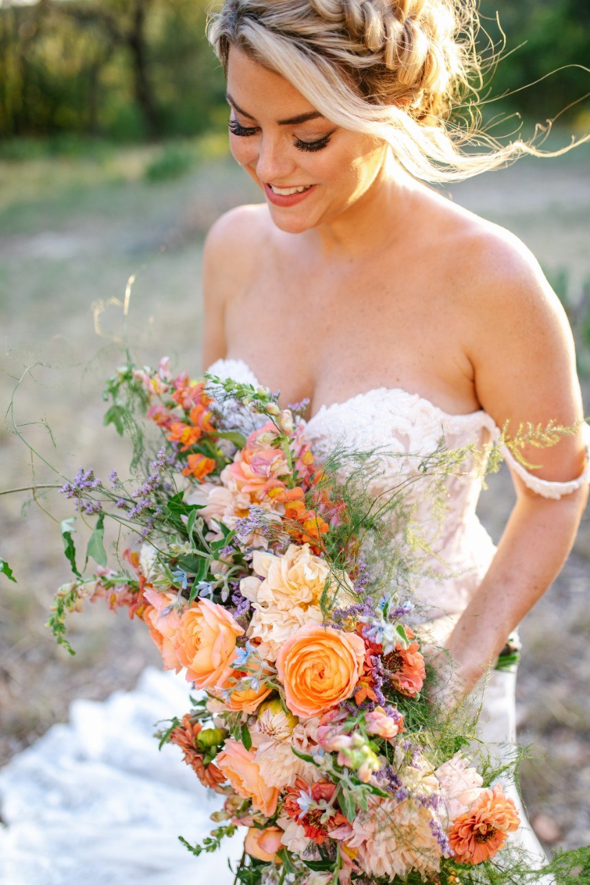 fall florals halloween wedding inspiration