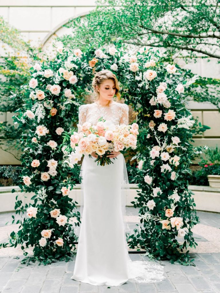 This Dreamy Gardenesque Wedding Will Make You Forget You’re Downtown