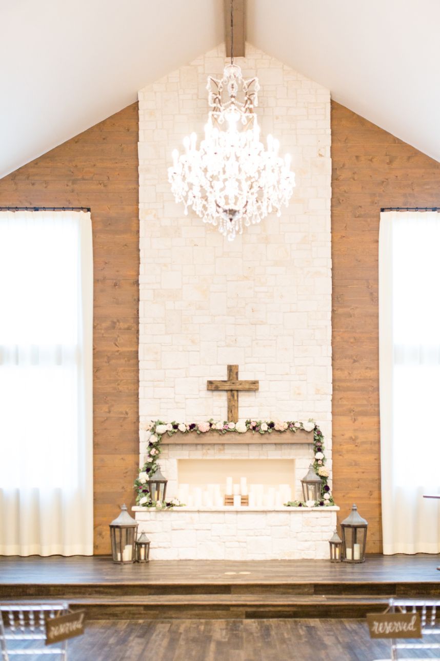 Rustic North Texas Wedding Venues | Hidden Pines Hurst