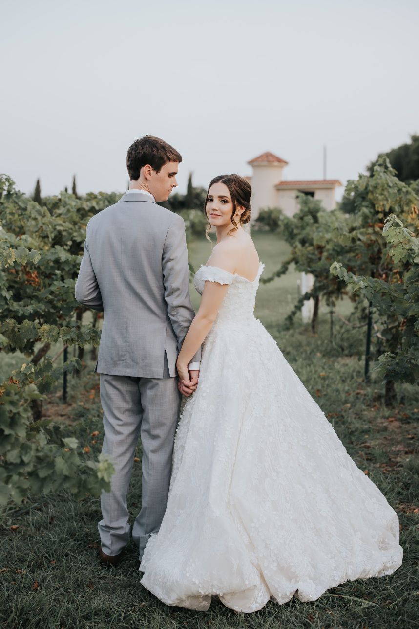 North Texas Garden Wedding Venues | D'Vine Grace Vineyard