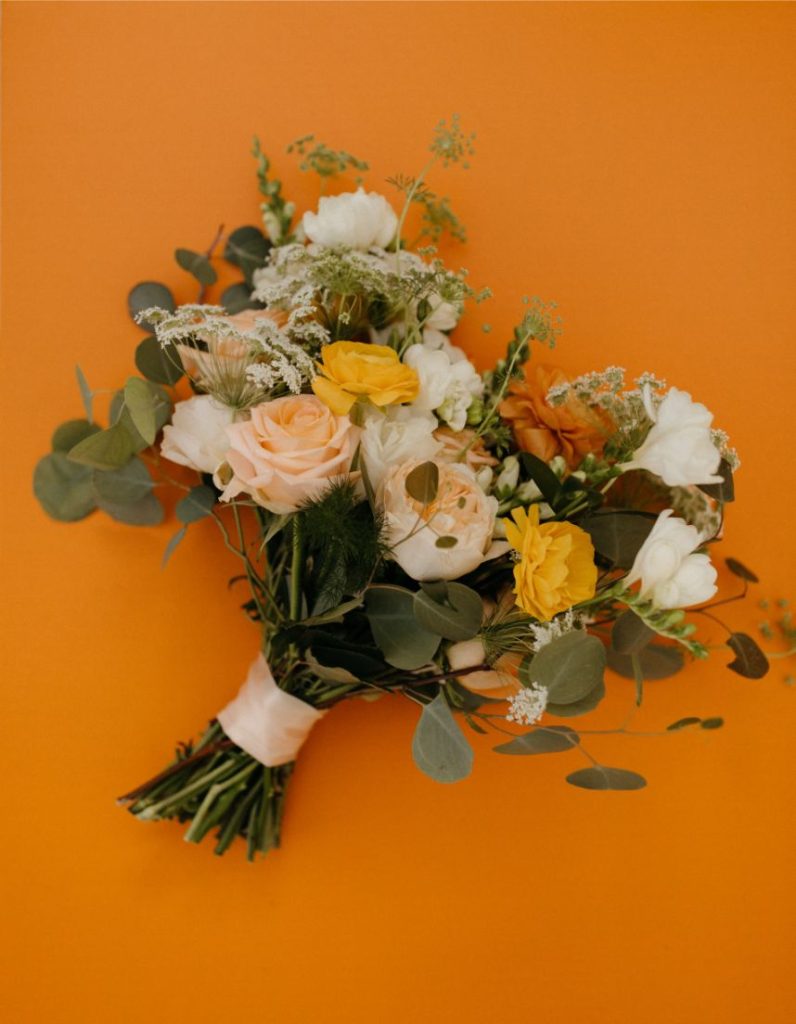 autumn tones in wedding details FW19 color coded