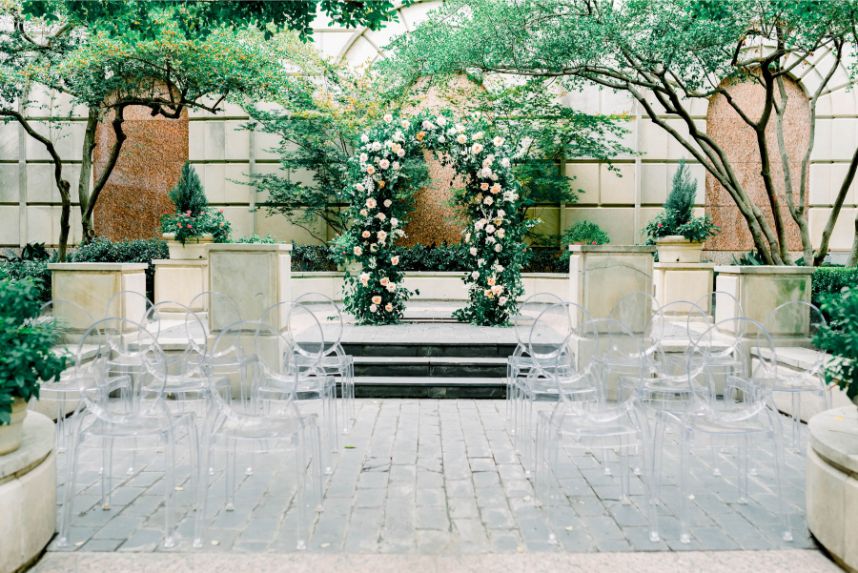 blushington blooms floral altar