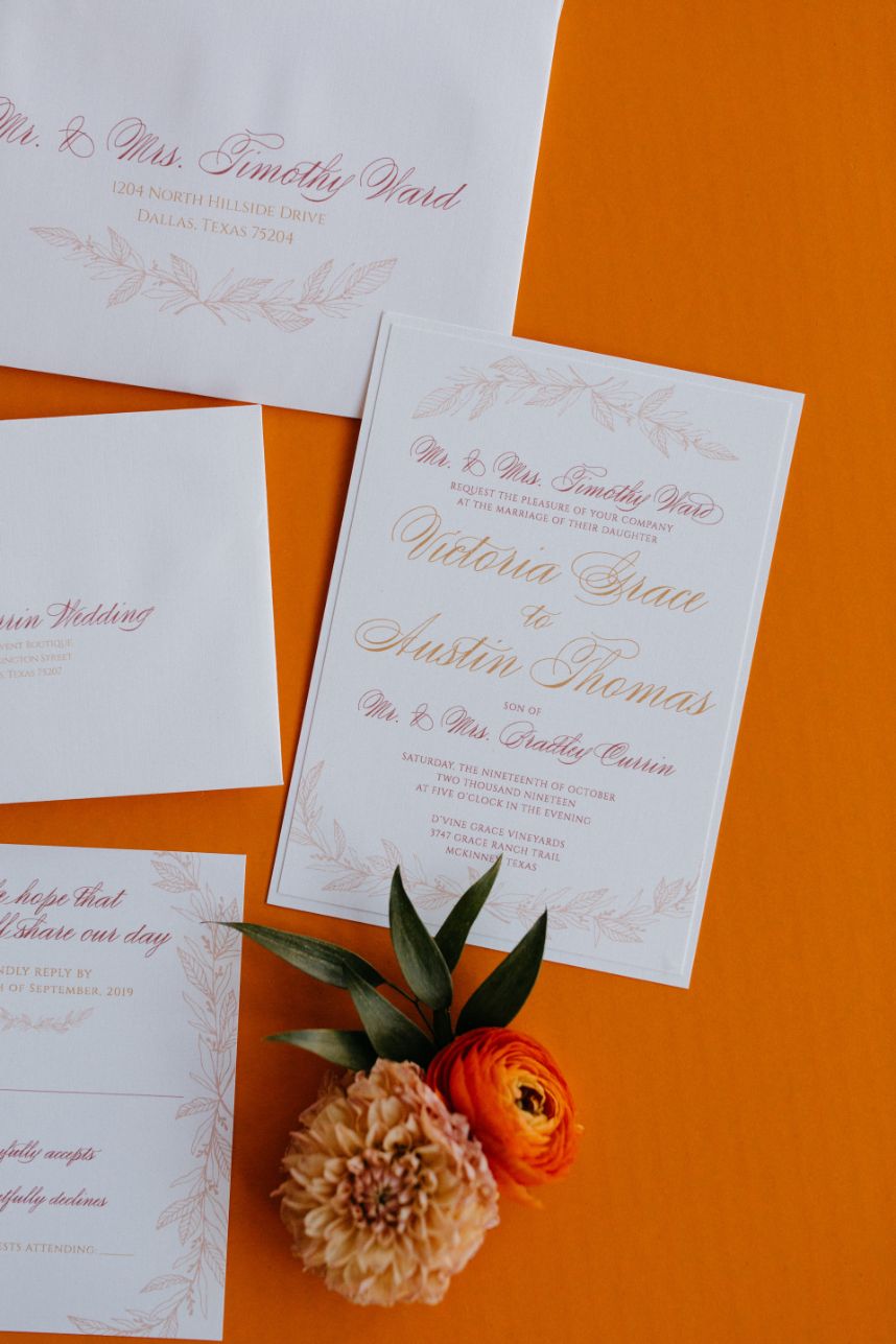 autumn tones in wedding details FW19 color coded