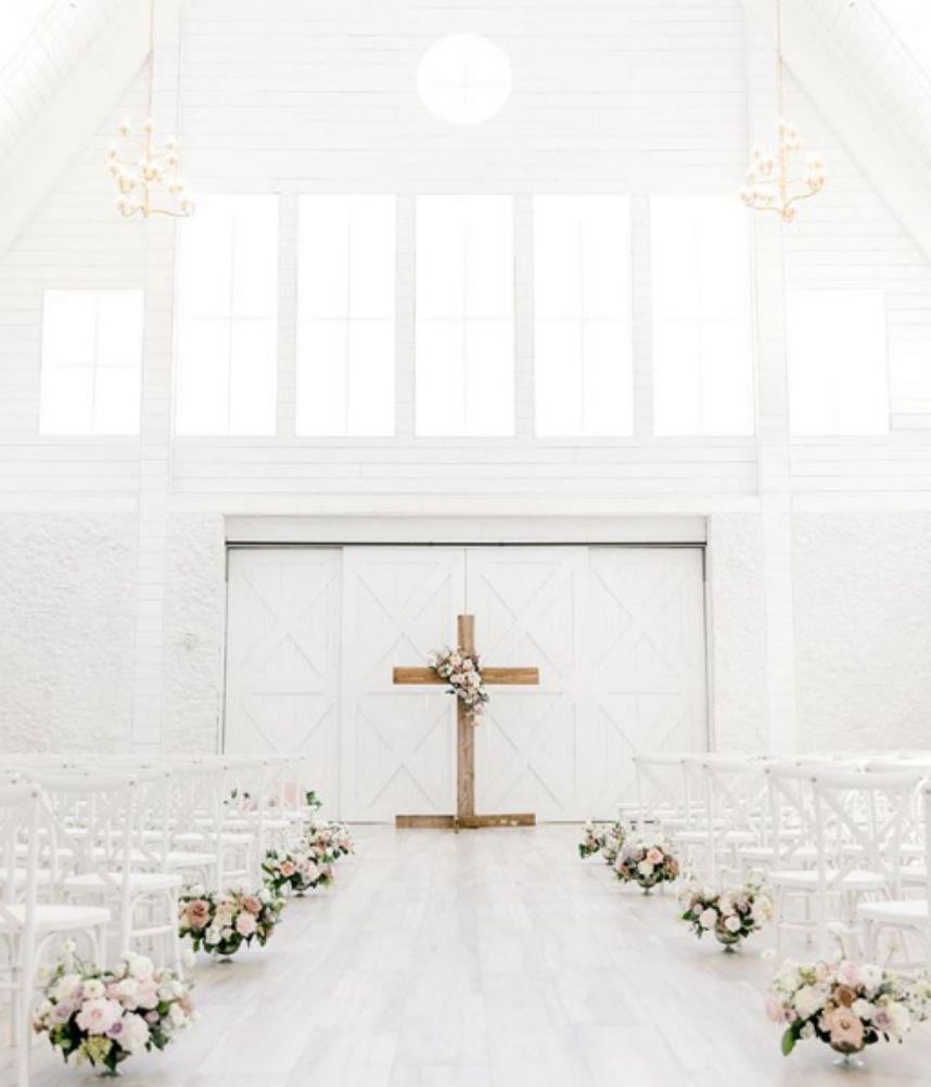 White-Modern-Backdrop