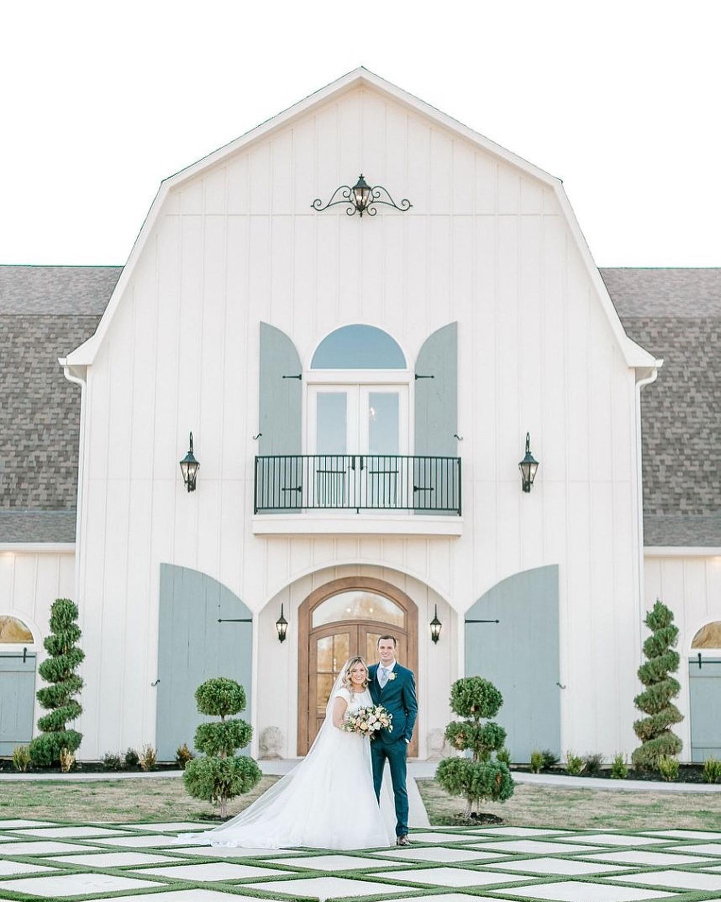 french farmhouse rustic venue