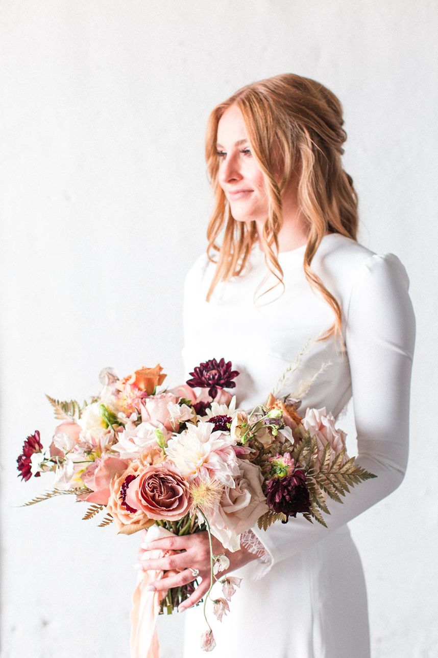 sneak peek alba dahlia wedding florist