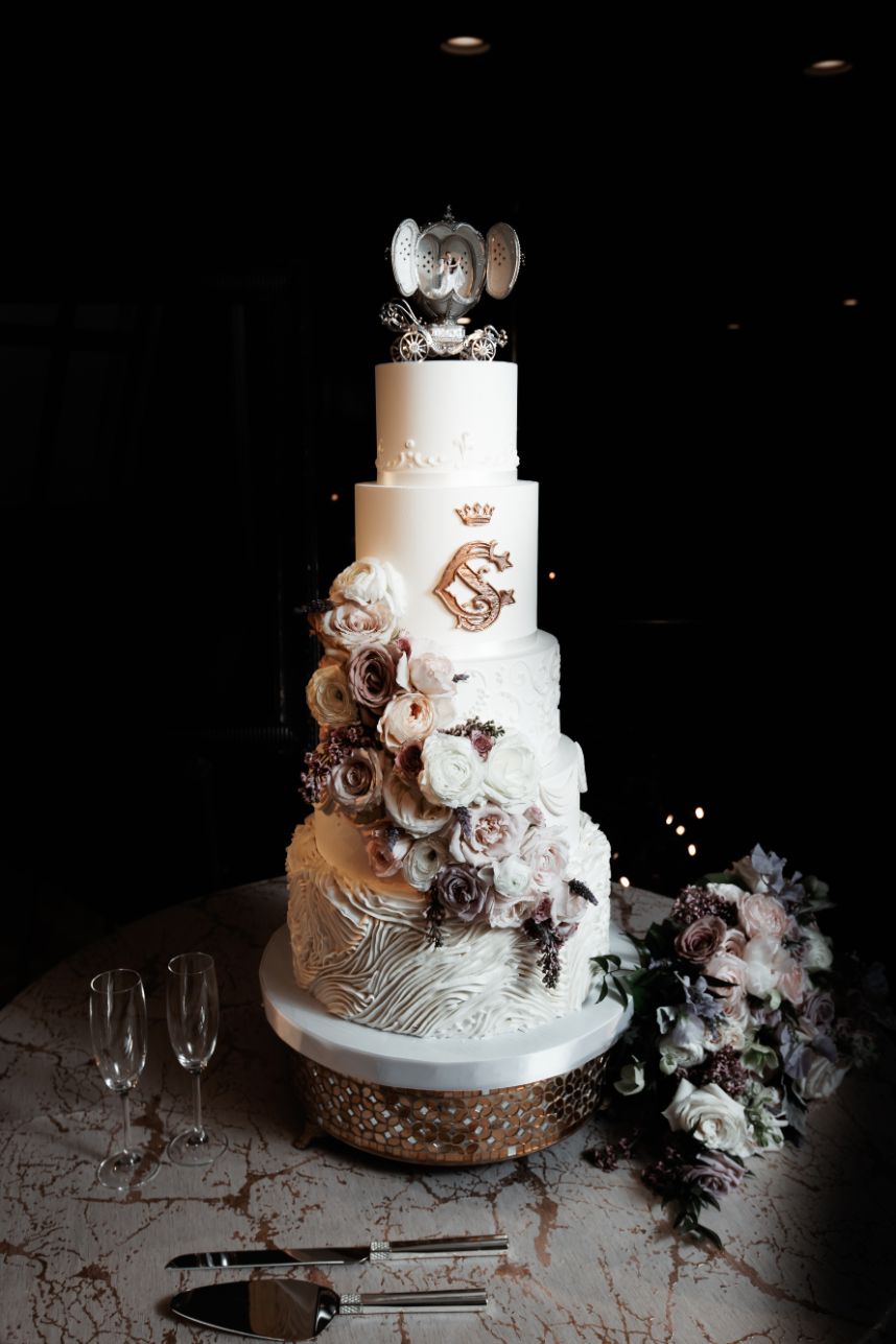 luxe wedding cake