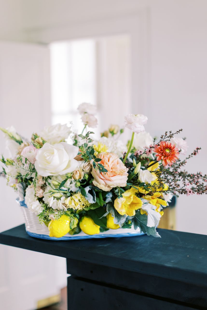 bouquet with white, blush and coral