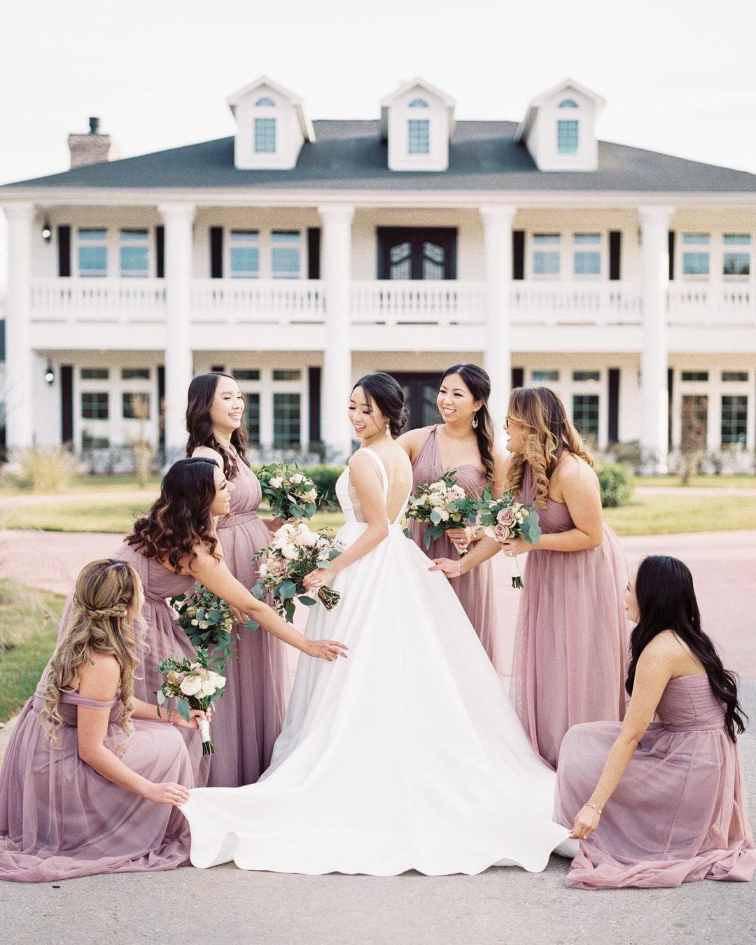 bridesmaid responsibilities