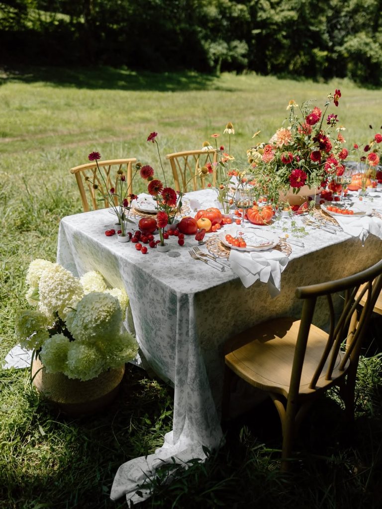 Outdoor tablescape for wedding reception