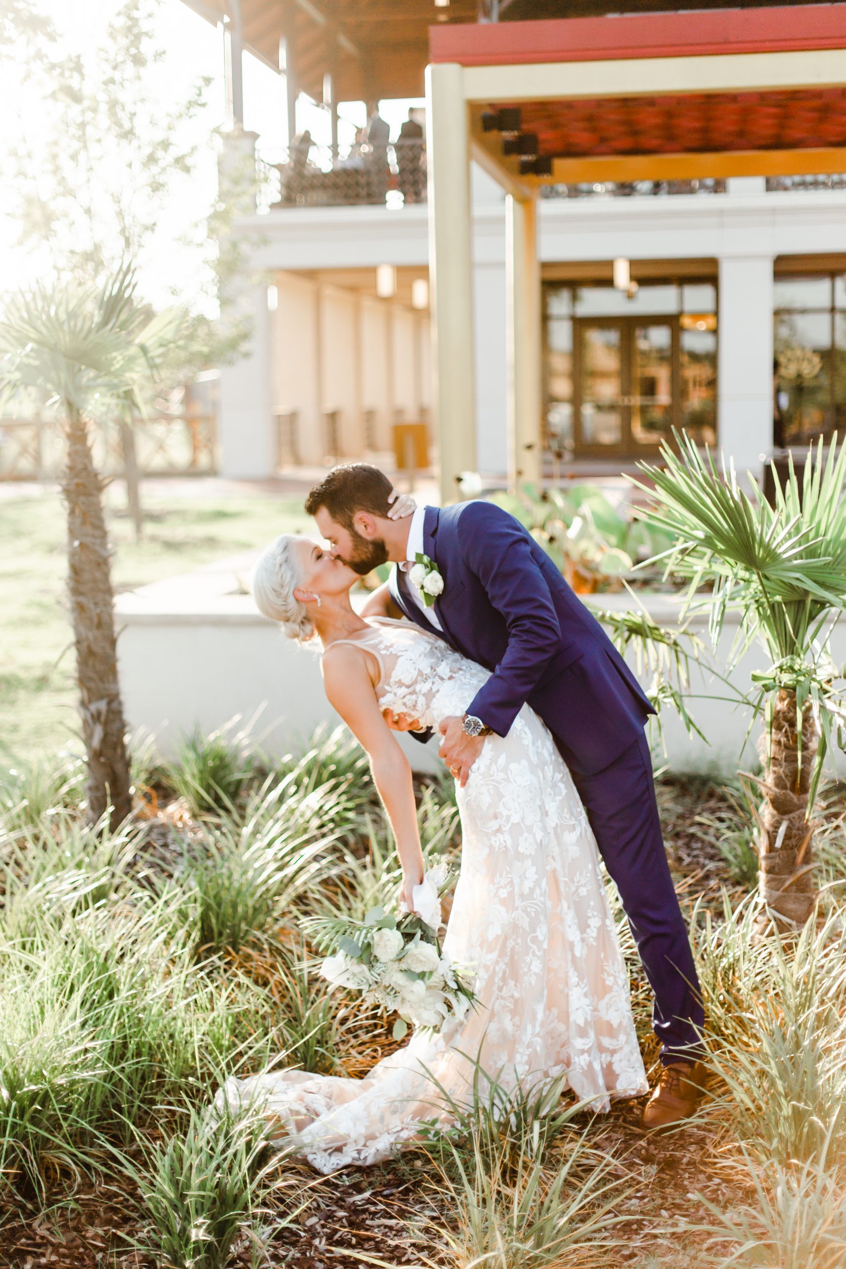 A Tropical Inspired Wedding Full of Elegance at the Oklahoma City Zoo