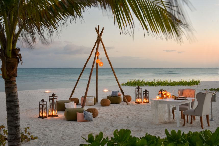 boho beach dinner honeymoon