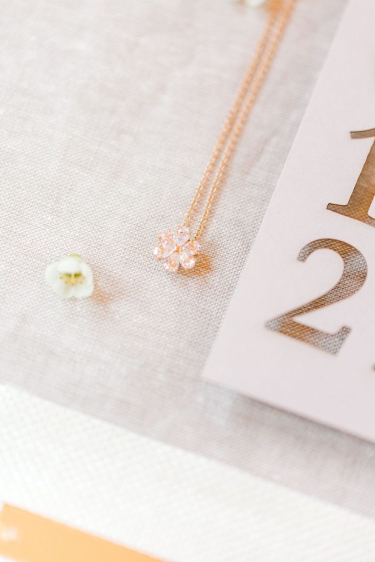 Eleven Oaks Ranch Goes Glam in this Gilded Gold Affair