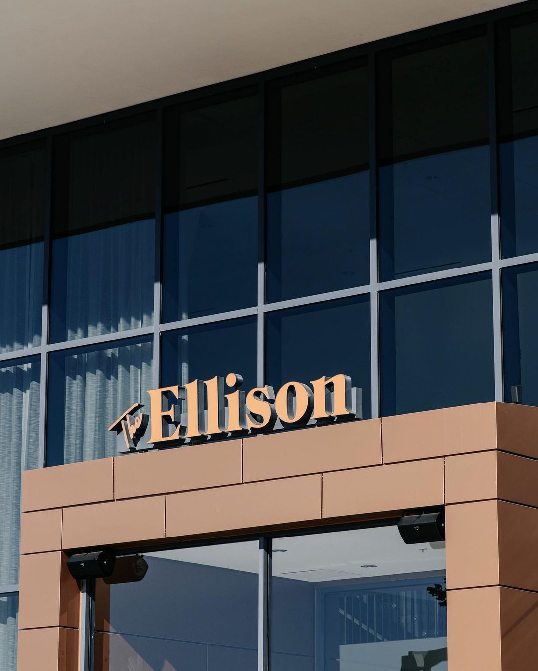 Modern Oklahoma Wedding Venues | The Ellison Hotel