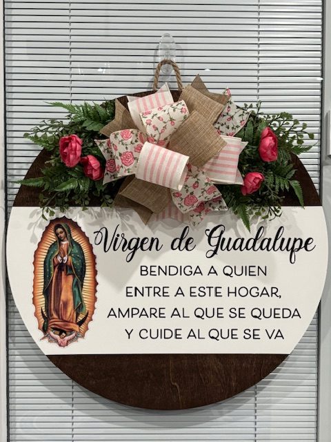 Virgin de Guadalupe decorative plaque with Spanish prayer text and floral accents