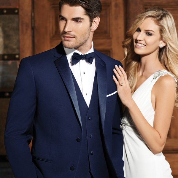Sebastian-Navy-Slim-Fit-Tuxedo-Ike-Behar-Image1-e1733239480158-600x600-1.jpg