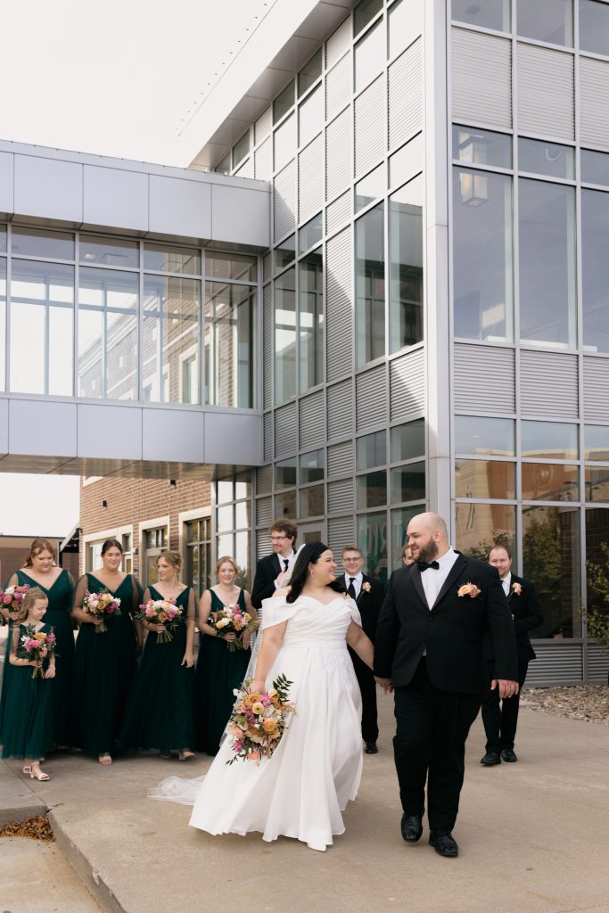 Des-Moines-Wedding-Photographer-288_2048-1.jpg