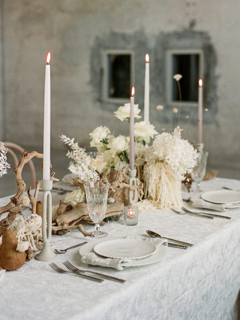 7380-Tay-Danay-Photography-Neutral-Tablescape-Driftwood-White-Candles-Place-Setting-1-scaled.jpg