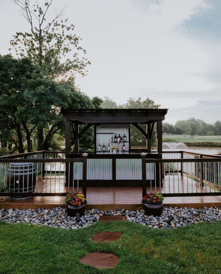 bar for wedding outside