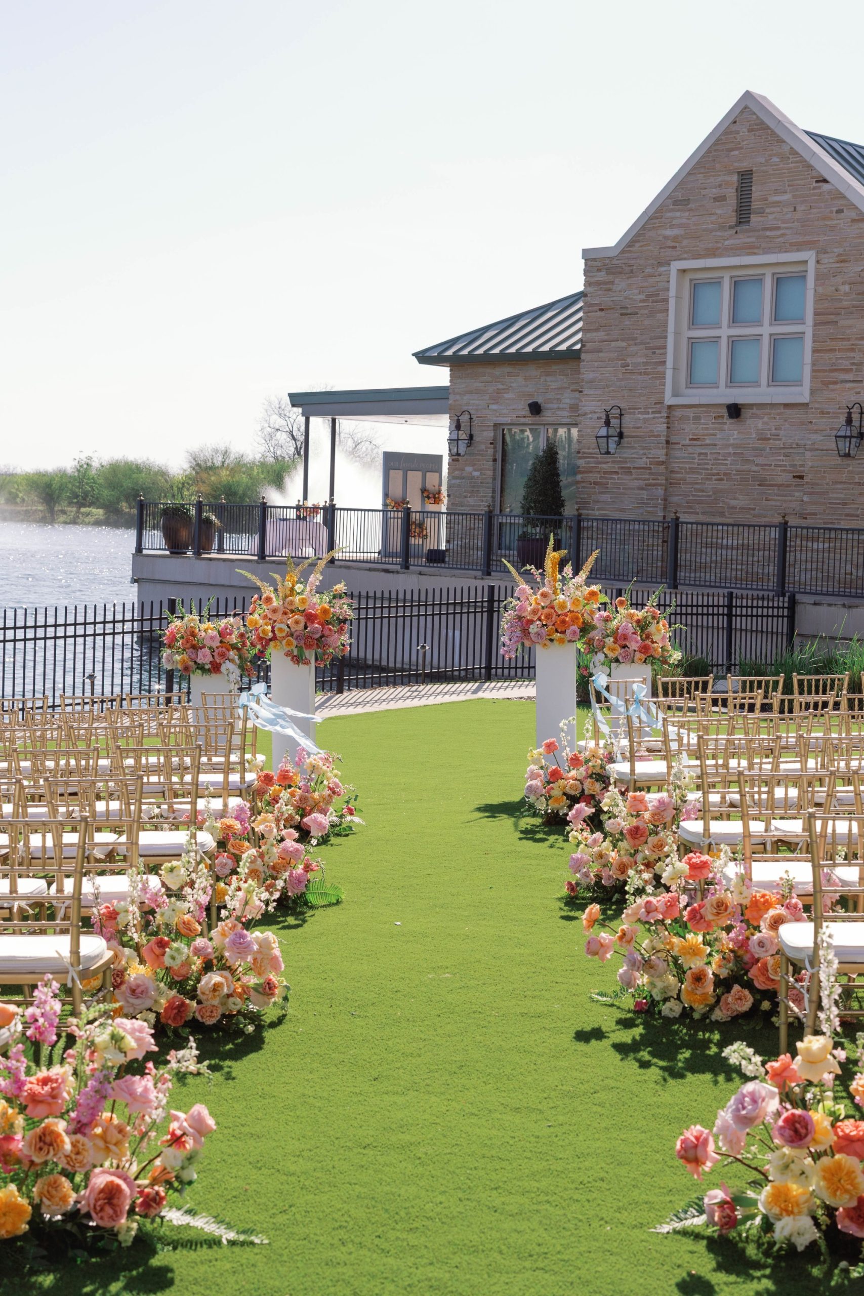 ceremony florals spring colors