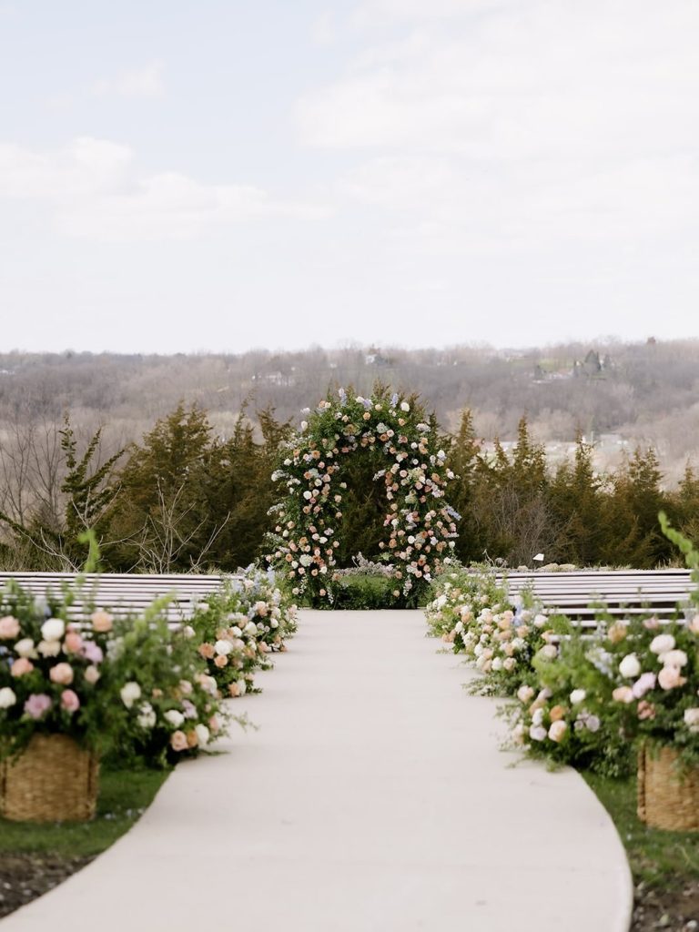 Iowa/Illinois border wedding venue