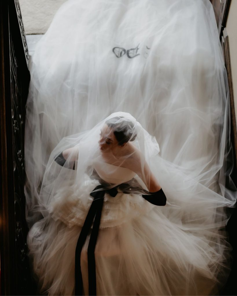 VOWS-that-WOW-Dark-4.jpg