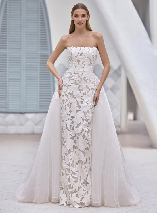 dress designer pronovias sample dress sale at upscale bridal shop