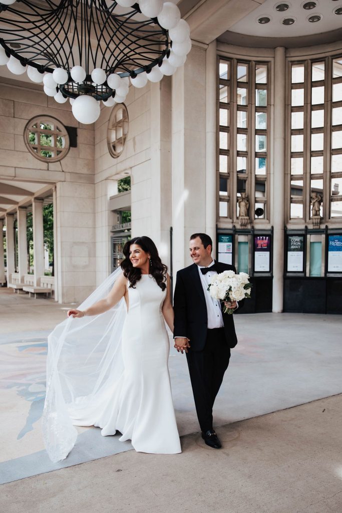 ritz-carlton-st-louis-summer-wedding-990.jpg