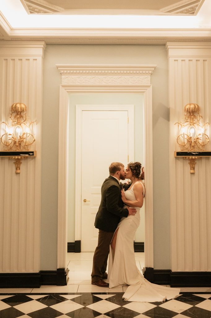 Alyssa-Tanner_Hotel-Carmichael-wedding_JustJess-Photography-285_websize.jpg