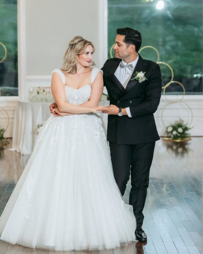bride and groom dancing first dance at luxury wedding venue in NOVA Northern Virginia